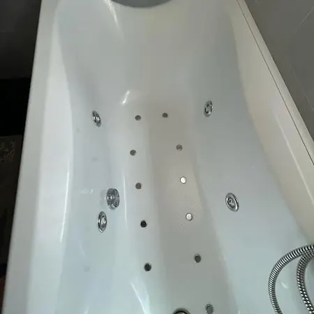 Elegant Relax Near Veron Center Fair Garda Apartment *