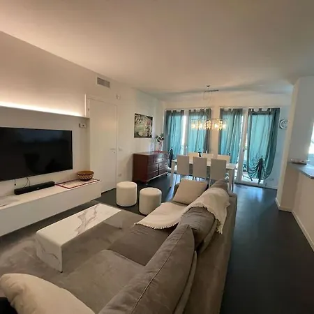 Elegant Relax Near Veron Center Fair Garda Verona