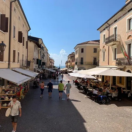Elegant Relax Near Veron Center Fair Garda Apartment Verona